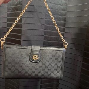 AUTHENTIC Gucci Black GG MARMONT Chain Wristlet w/Gold Hardware /Cert attached